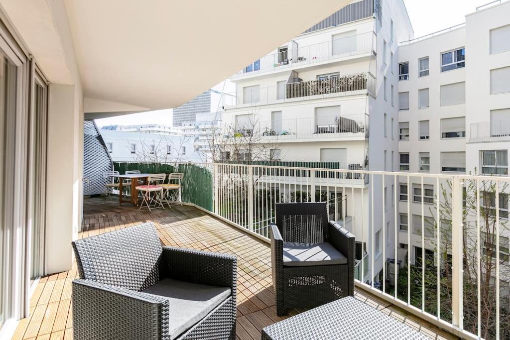 Grand Appartement , Paris La Defense Arena, 50 Metres De La Gare, 15 Min Champs Elysees 낭테르 외부 사진